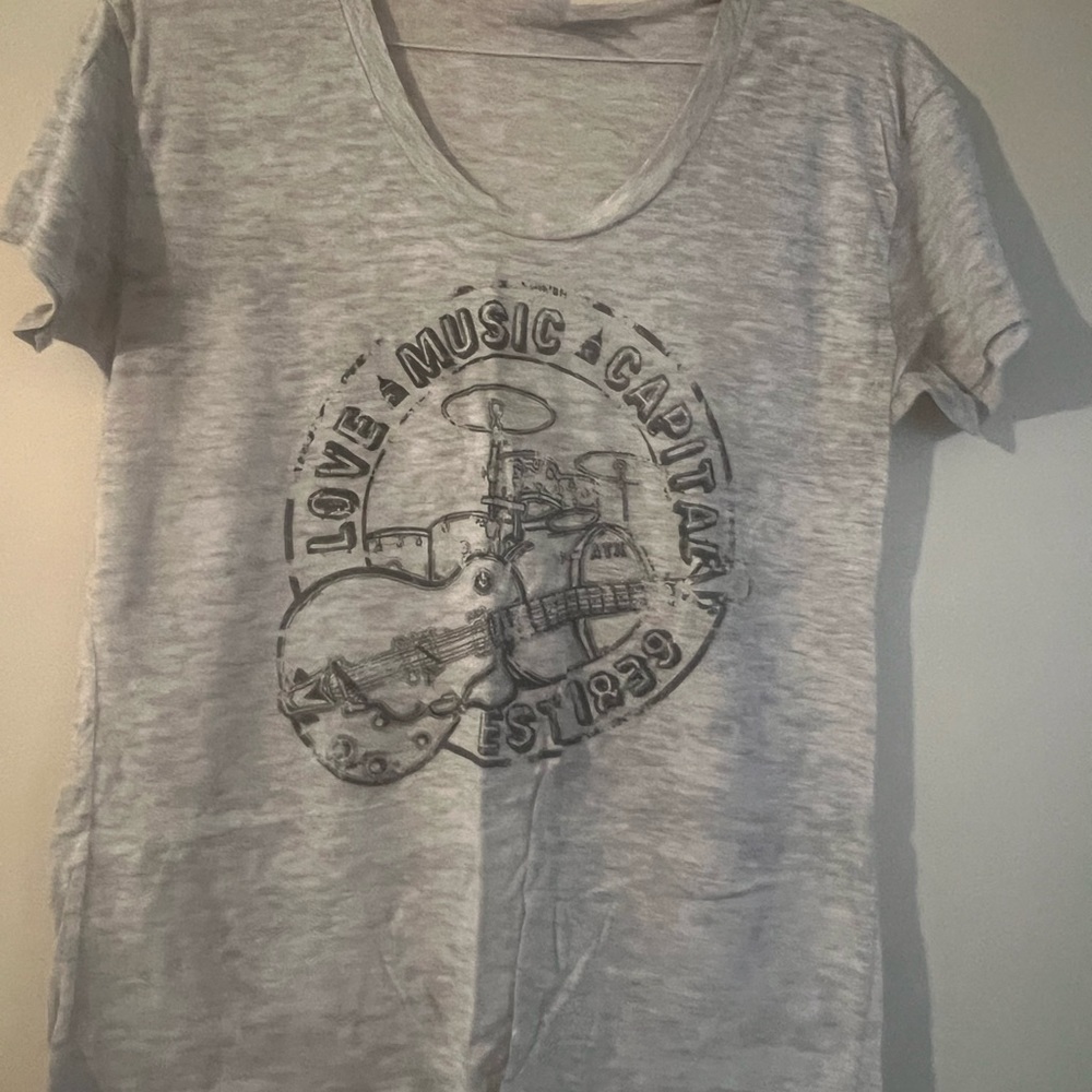 Women’s Tee